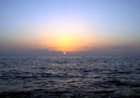 Coucher de soleil sur la mer des caraïbe à bouillante